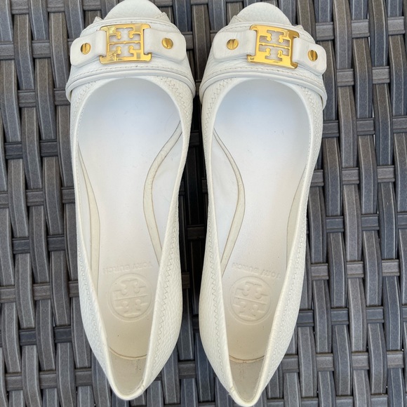 Tory Burch White Leather Peep Toe Wedge Sandals - Picture 1 of 5
